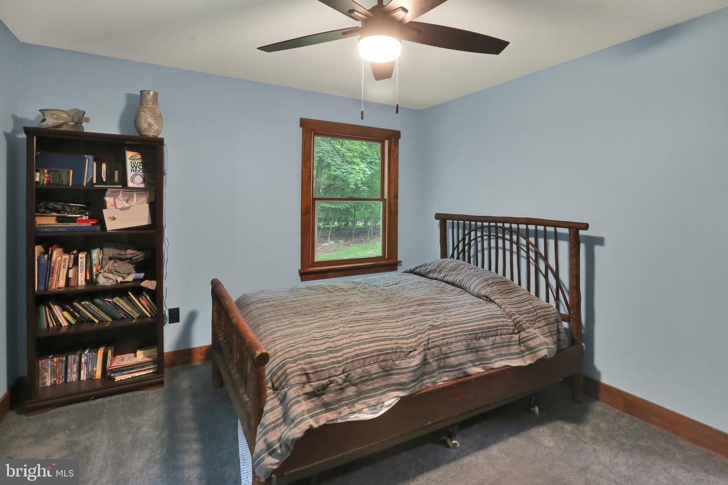 19 Woods Ln Property Photo 28