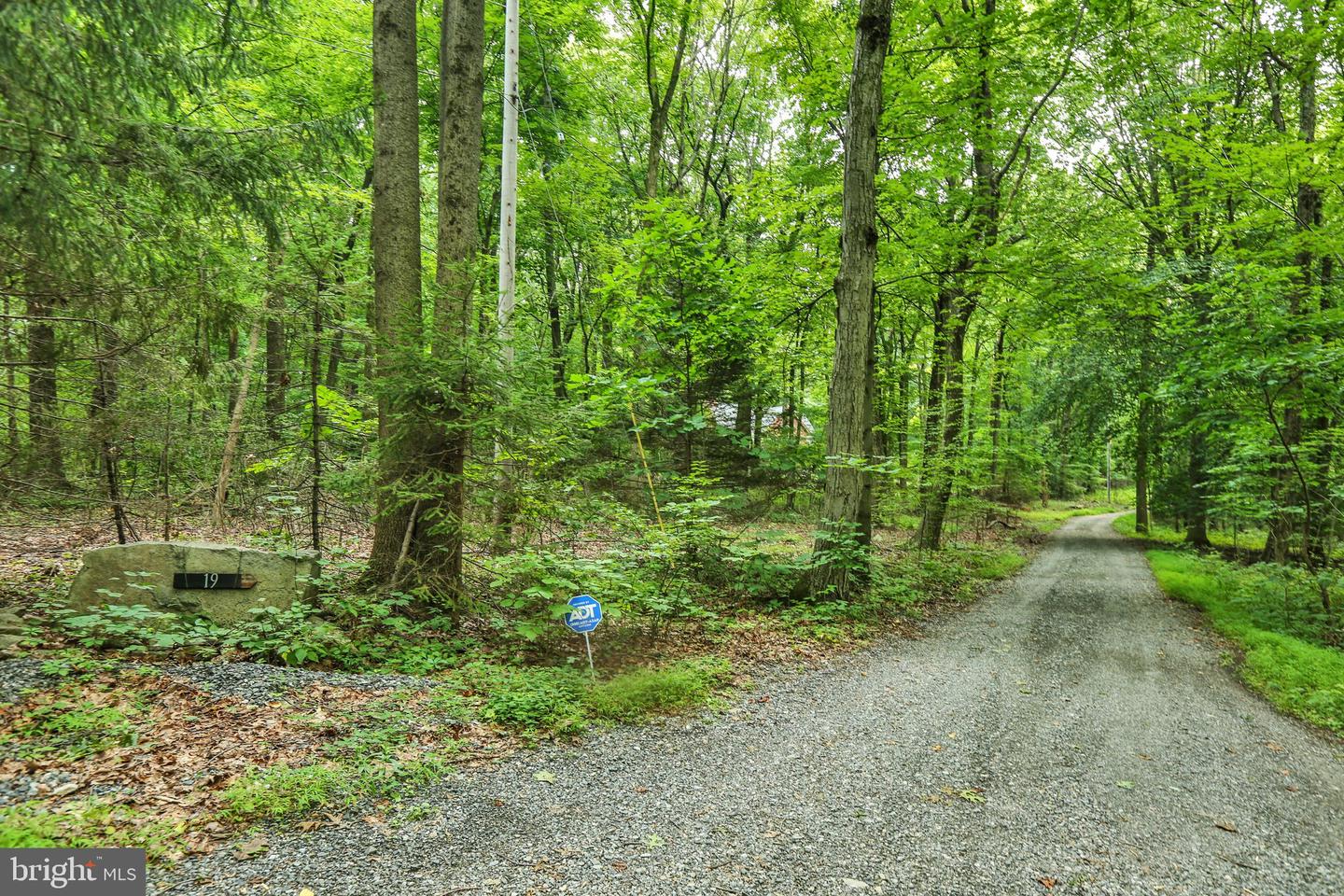 19 Woods Ln Property Photo 35