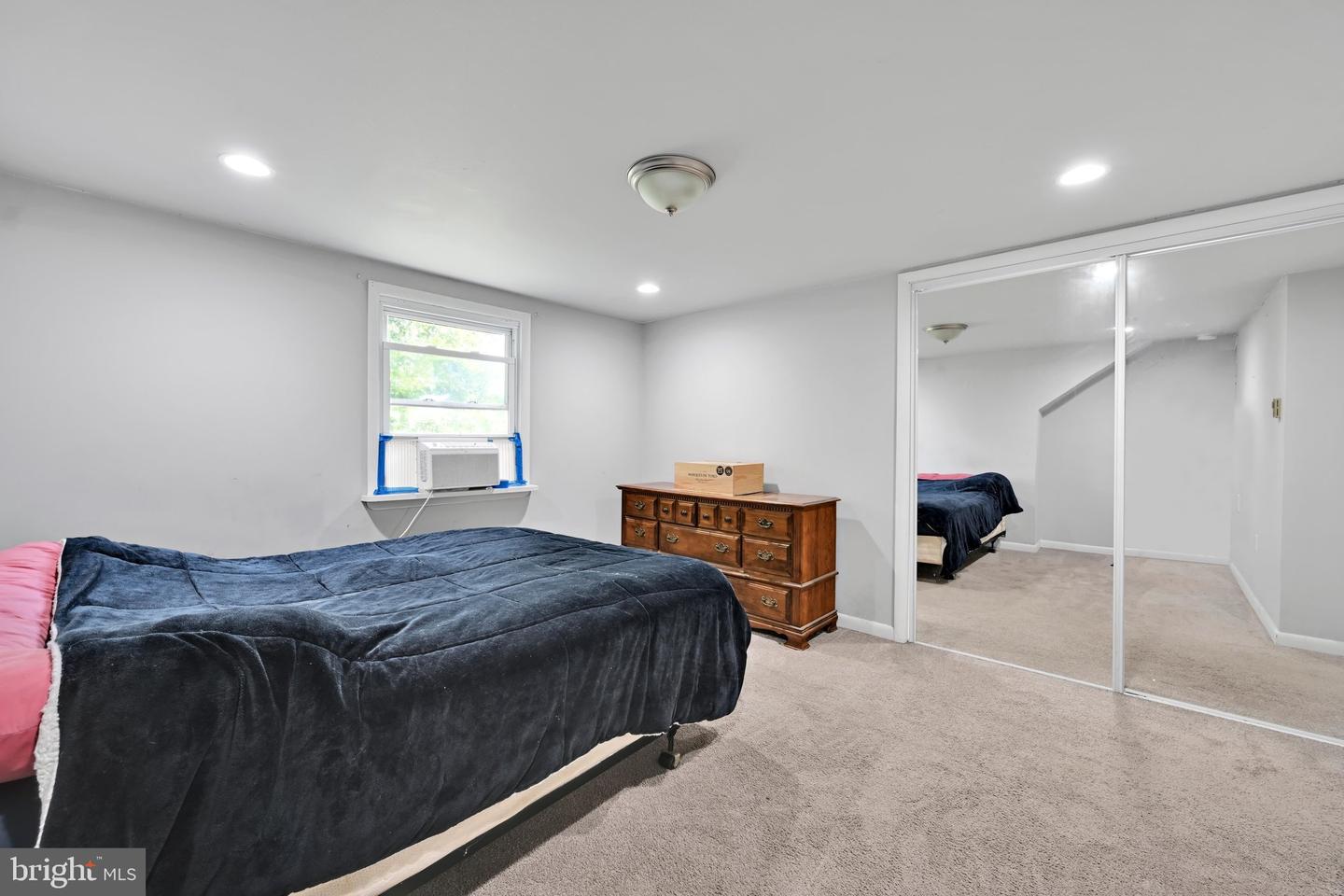 1100 Montgomery Ave Property Photo 17