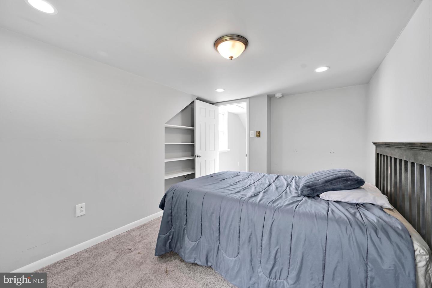1100 Montgomery Ave Property Photo 21