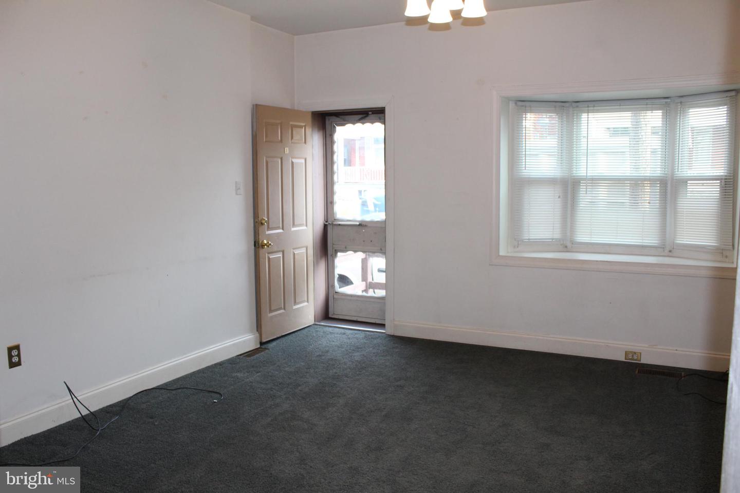 618 E Philadelphia Ave Property Photo 6