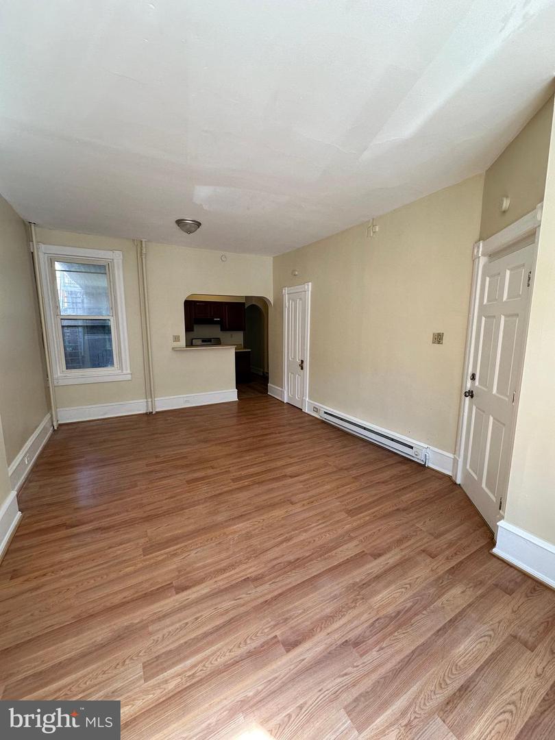 337 Franklin St #a Property Photo 3