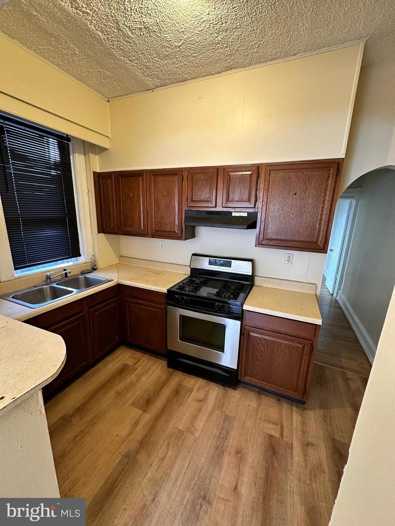 337 Franklin St #a Property Photo 4