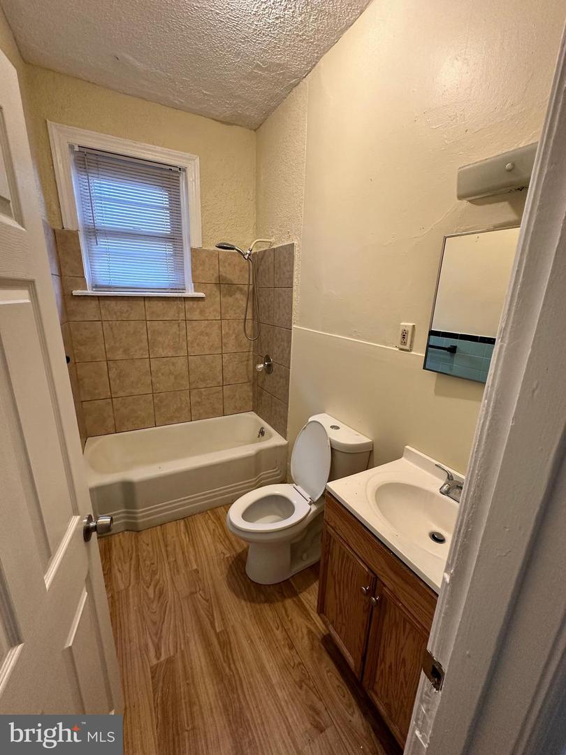 337 Franklin St #a Property Photo 5