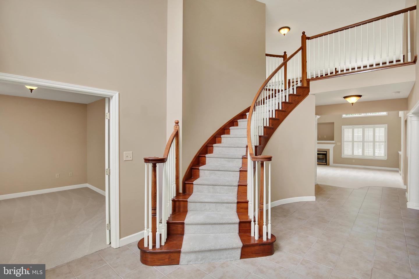 14 Lady Diana Dr Property Photo 10