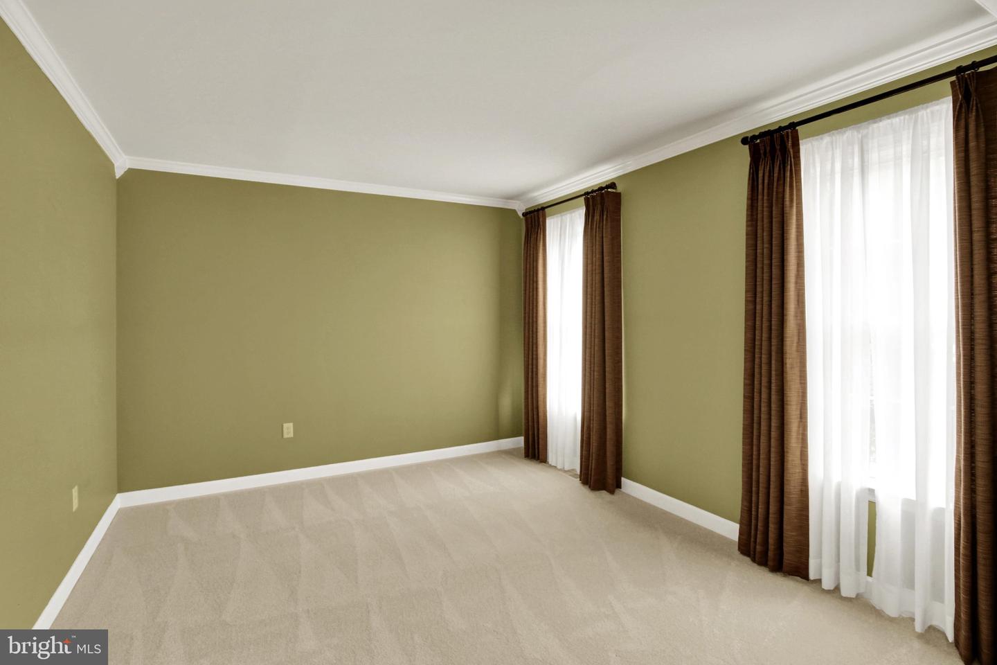 14 Lady Diana Dr Property Photo 12