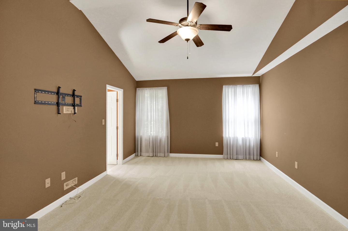 14 Lady Diana Dr Property Photo 31