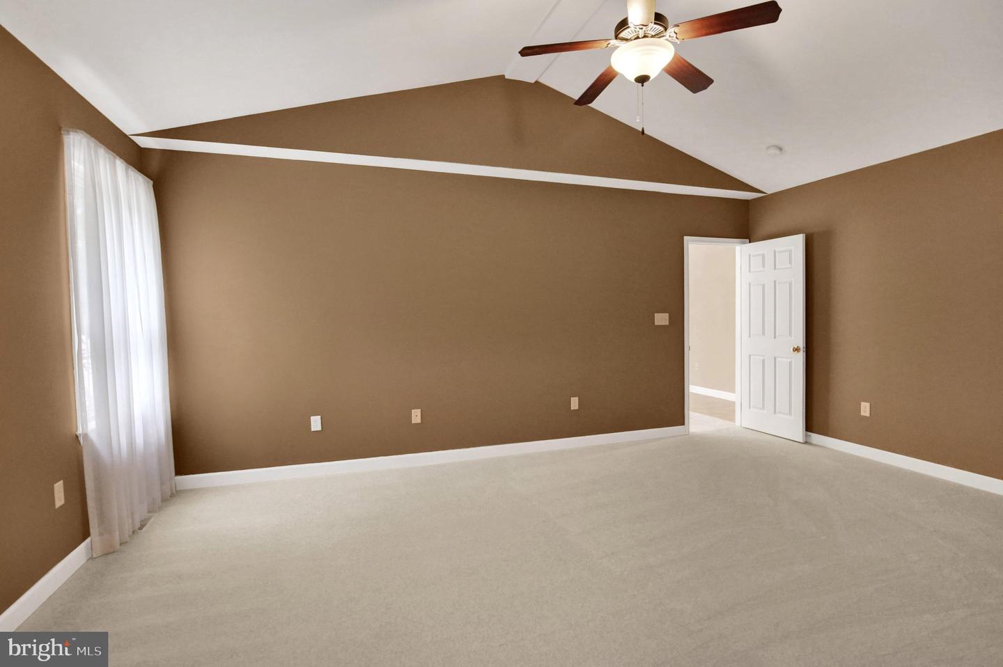 14 Lady Diana Dr Property Photo 32