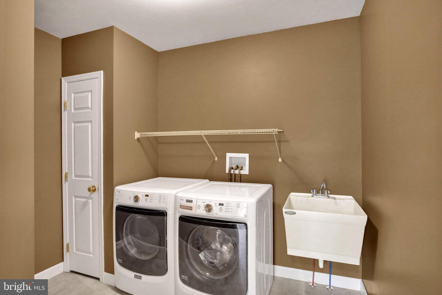 14 Lady Diana Dr Property Photo 38