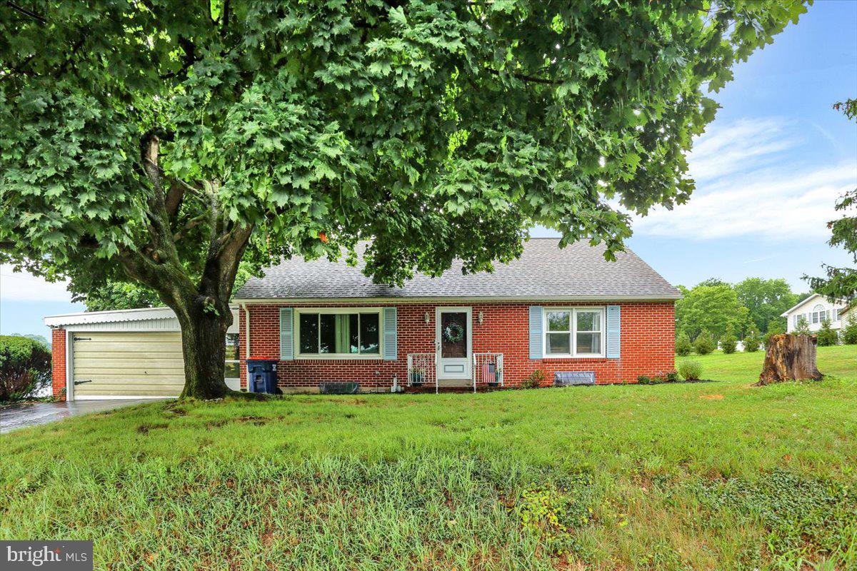 5877 Berne Rd Property Photo 1