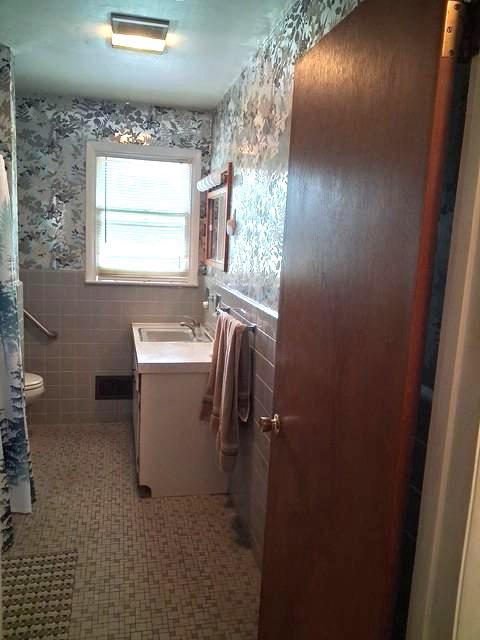 1821 Colony Dr Property Photo 12