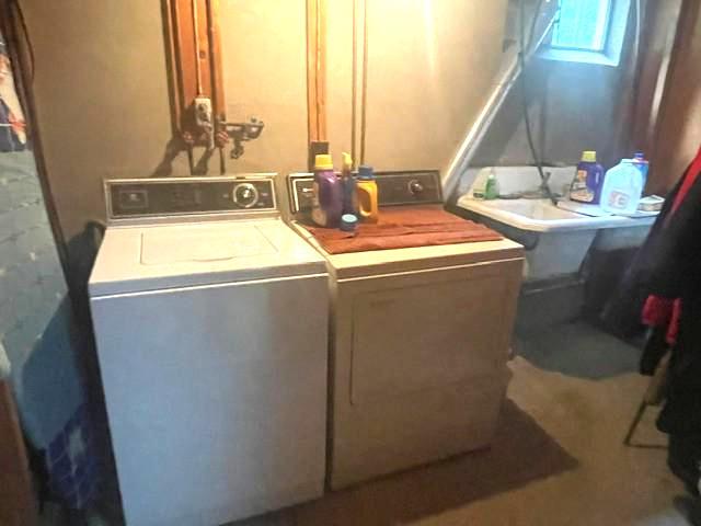 1821 Colony Dr Property Photo 25