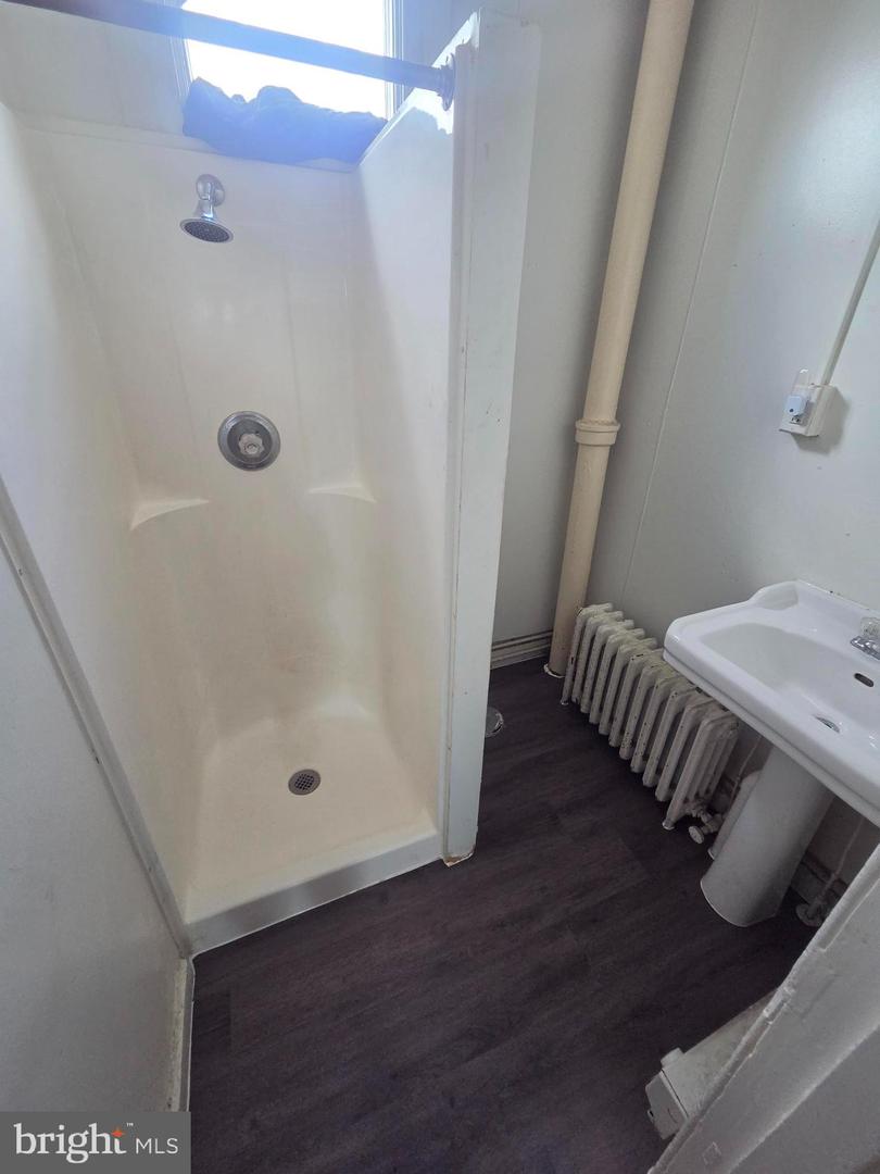 1011 Penn St #3 Property Photo 5