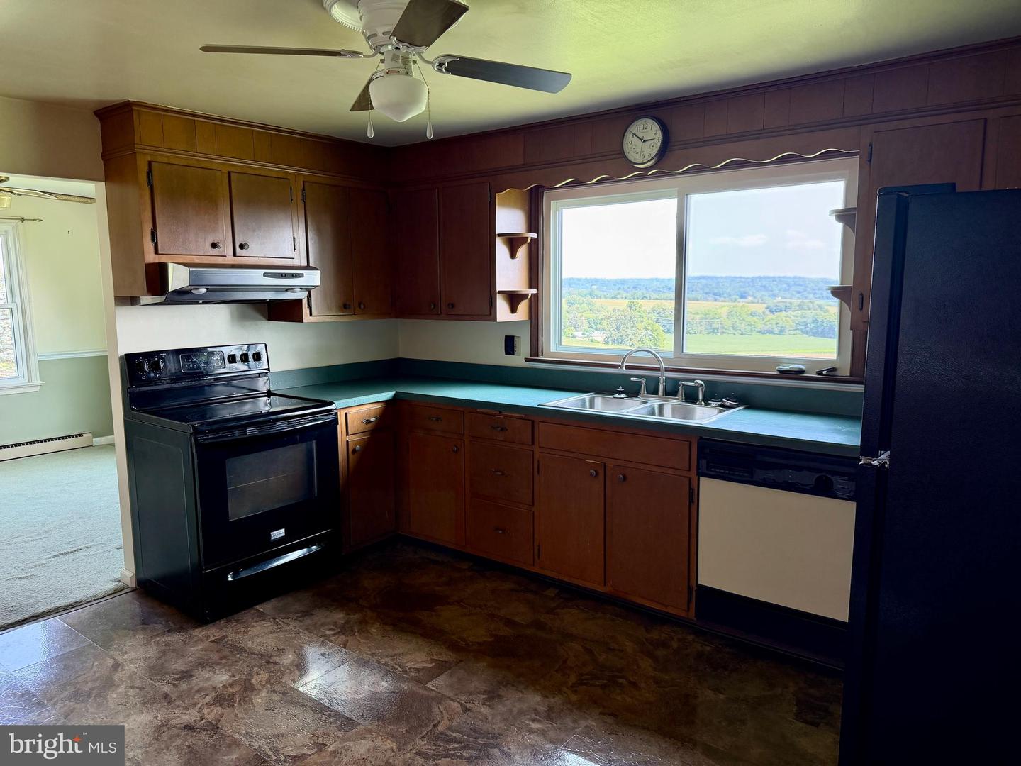 1708 County Line Property Photo 4