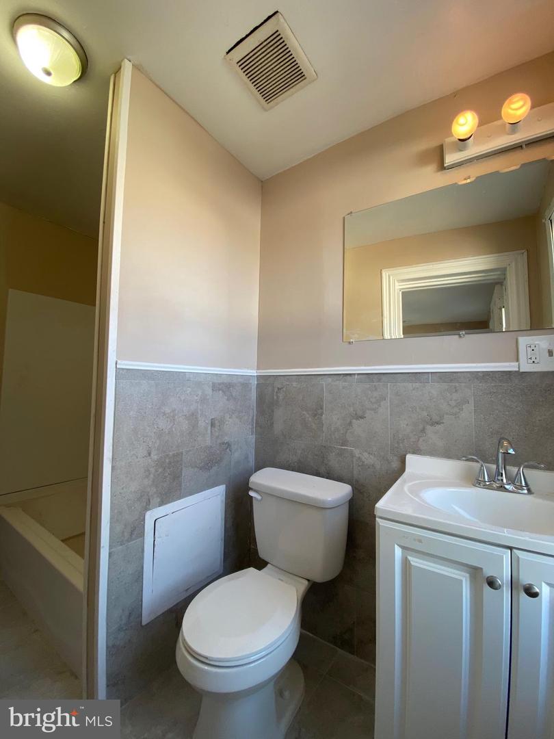 22 Orange St Property Photo 6