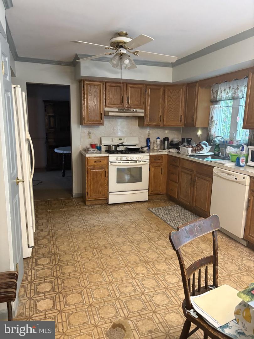814 Ironstone Ln Property Photo 10