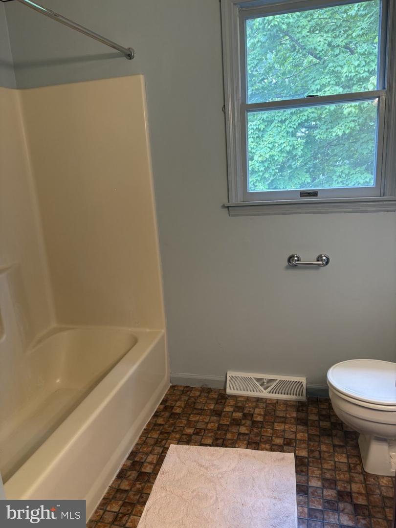 814 Ironstone Ln Property Photo 15