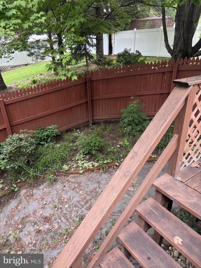 814 Ironstone Ln Property Photo 20