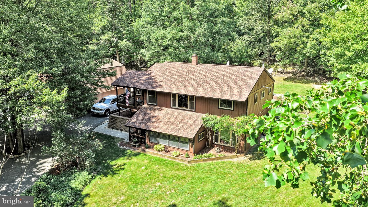 202 Stewart Ln Property Photo 8