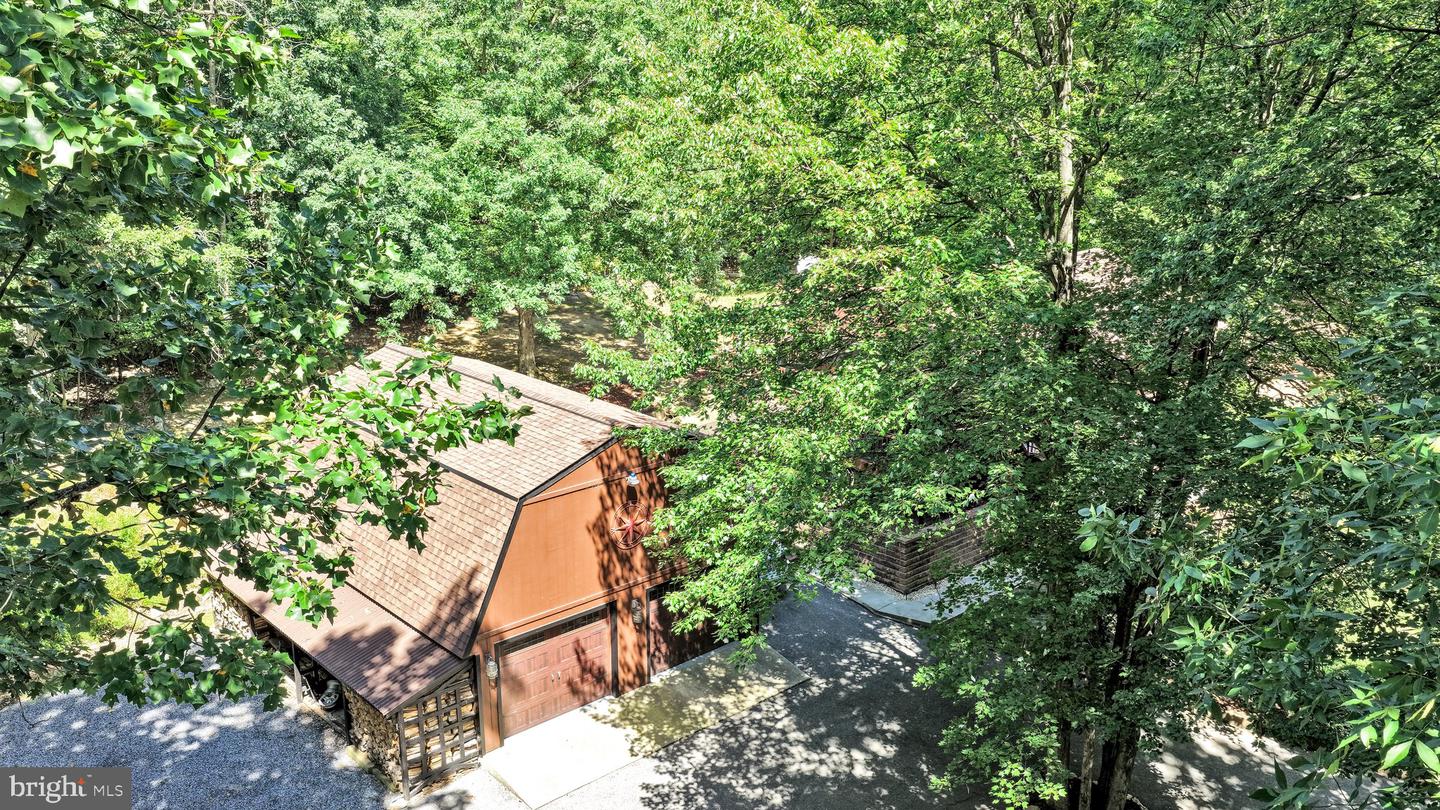 202 Stewart Ln Property Photo 9