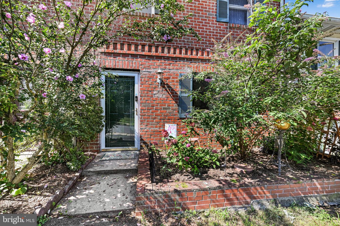 1287 Fox Run Property Photo 5