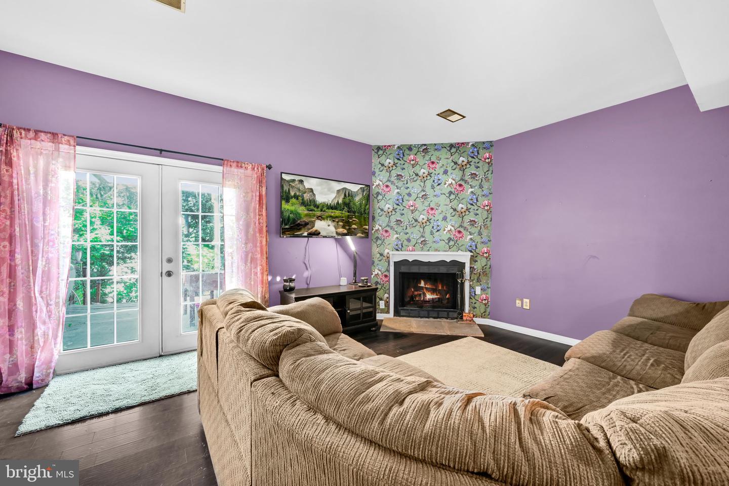 1287 Fox Run Property Photo 11