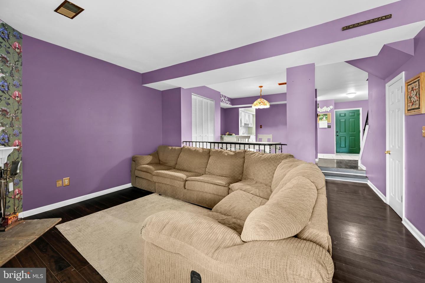 1287 Fox Run Property Photo 12
