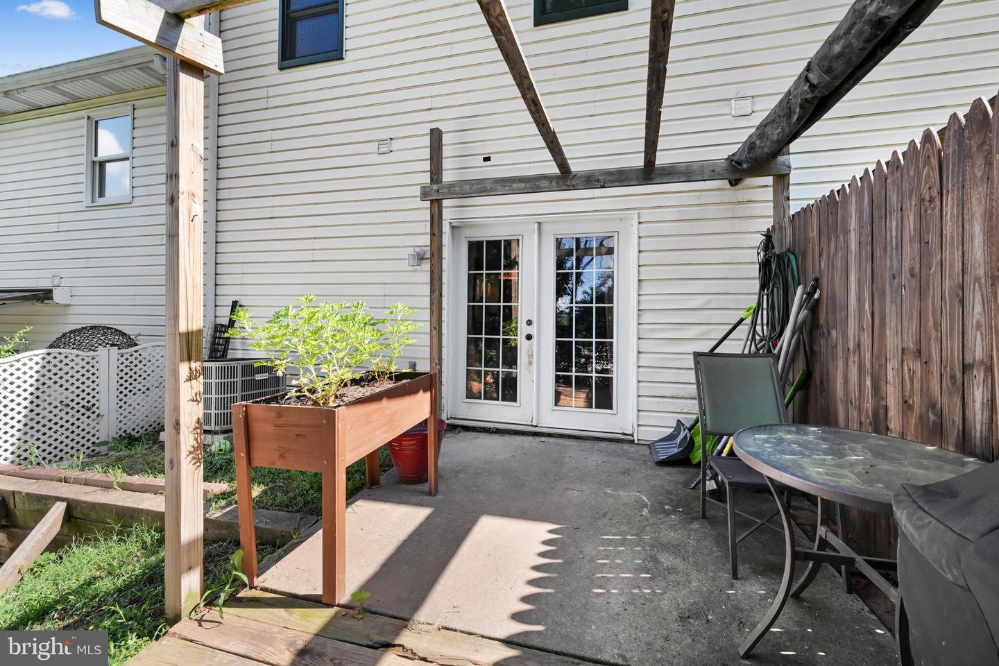1287 Fox Run Property Photo 29