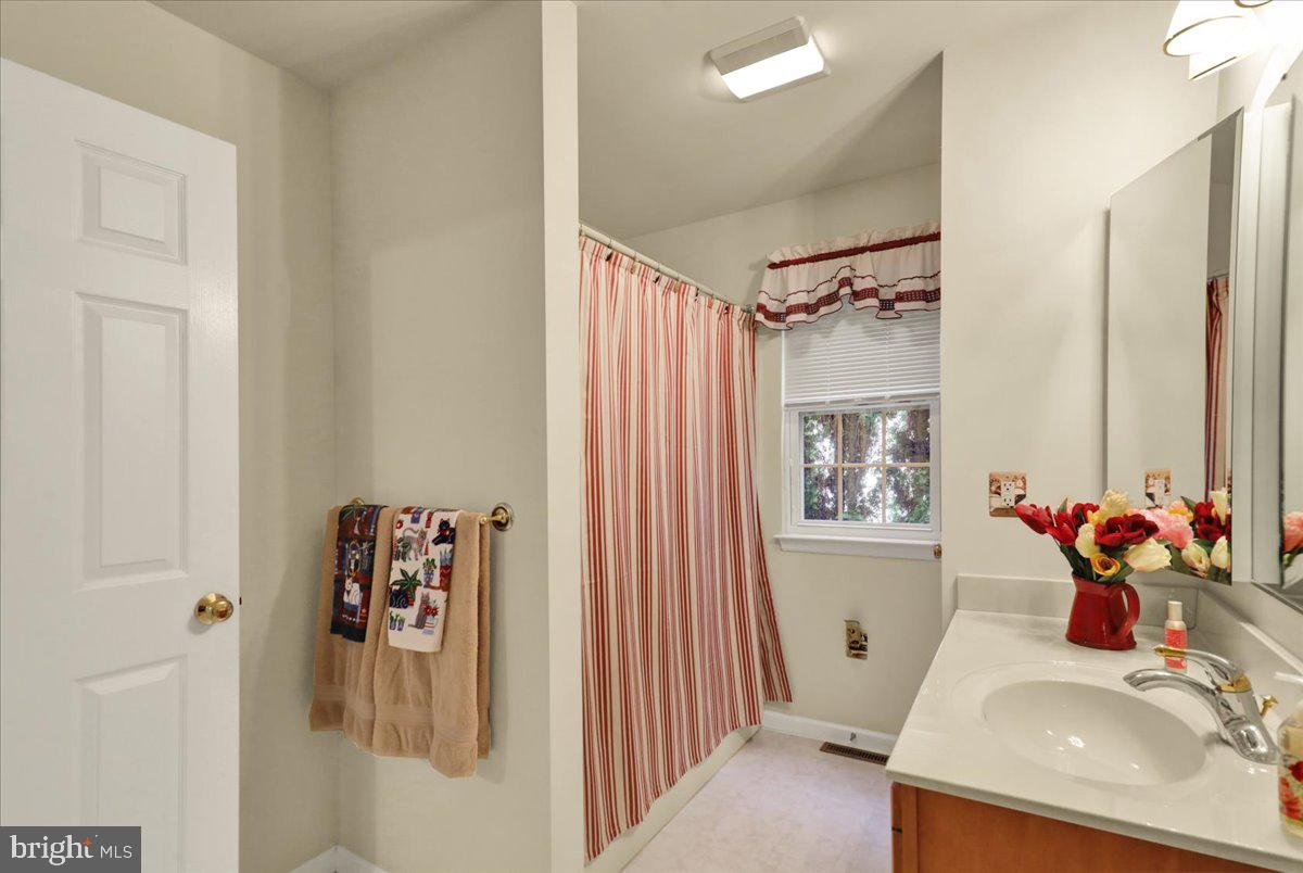 2506 Simon Dr Property Photo 22