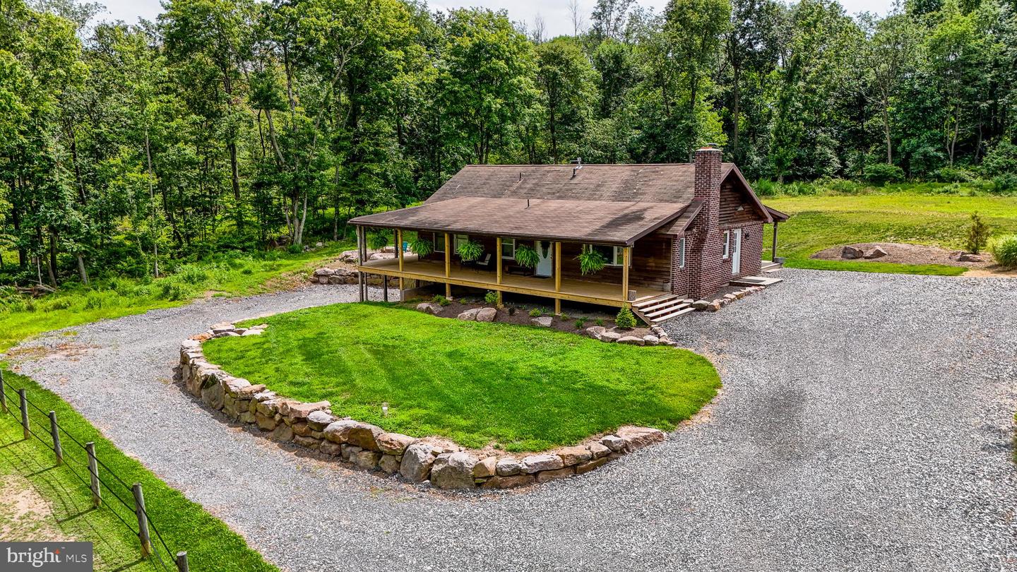 1309 Chestnut Hill Rd Property Photo 1