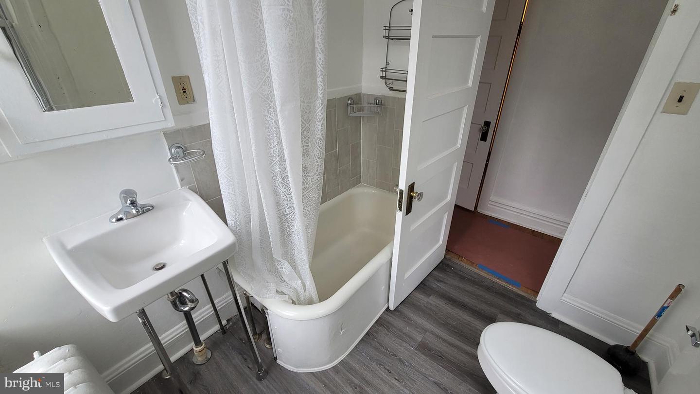 324 Spring St #1 Property Photo 13