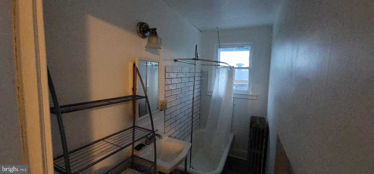 324 Spring St #3 Property Photo 6