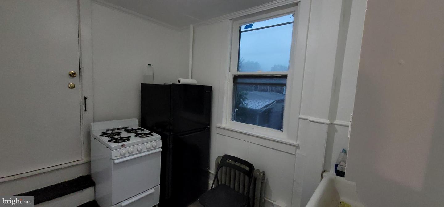 324 Spring St #3 Property Photo 25