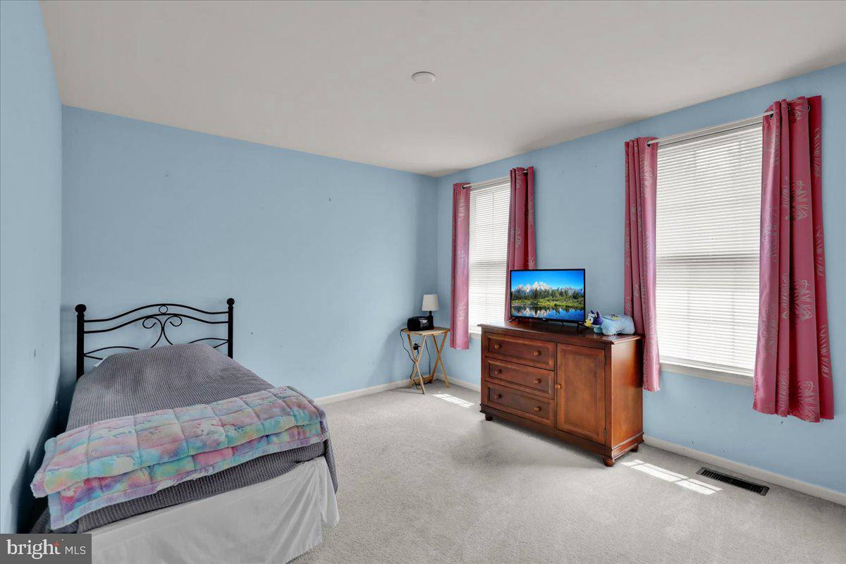 11 Fallowfield Cir Property Photo 18