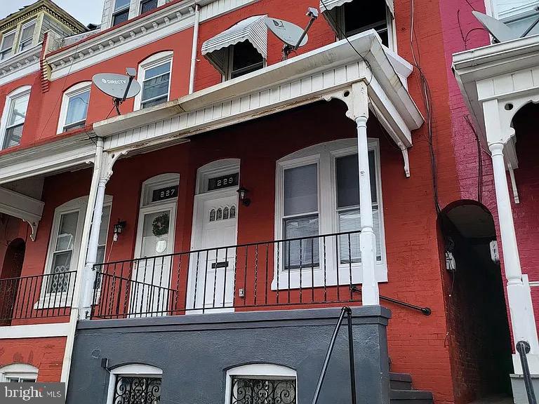 229 S 13th St Property Photo 1