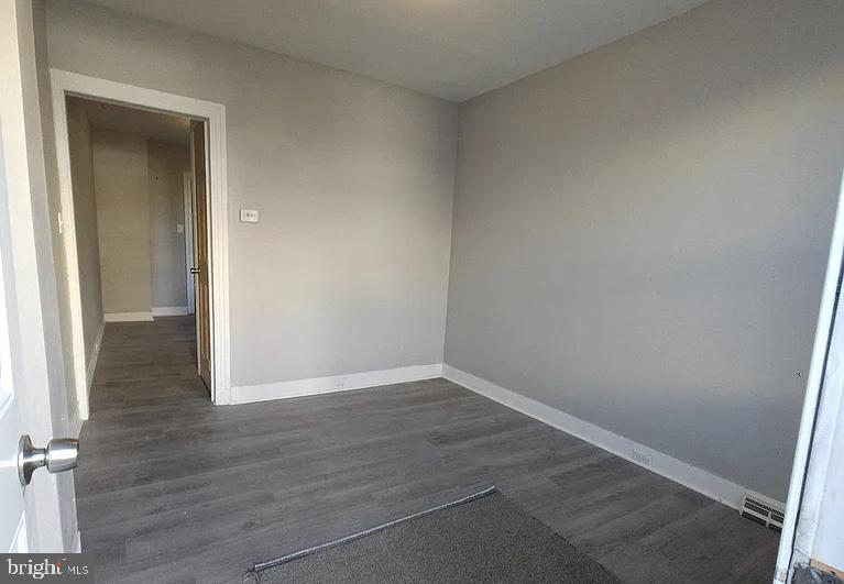 1040 Birch St Property Photo 11