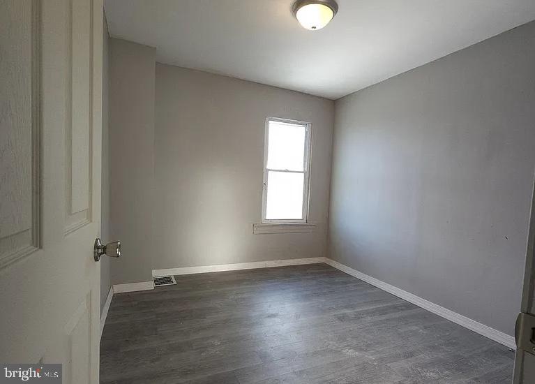 1040 Birch St Property Photo 16