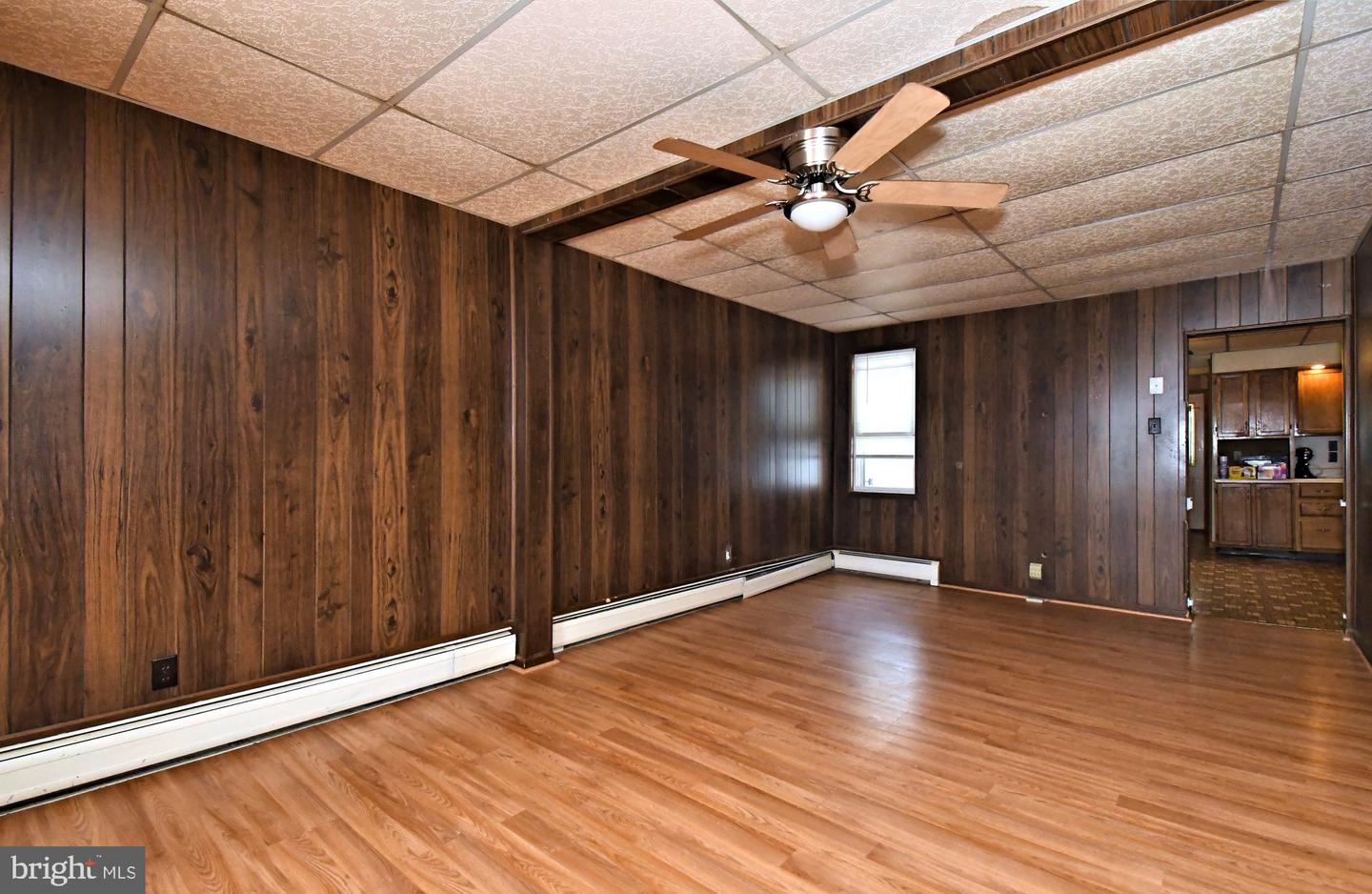 28 W Smith St Property Photo 12