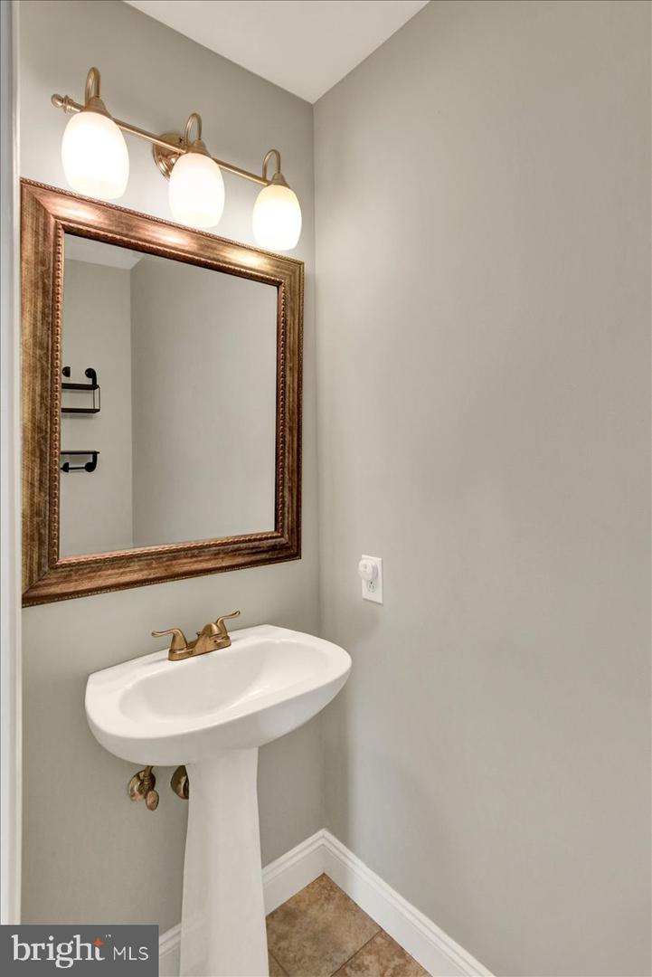 222 Bainbridge Cir Property Photo 17