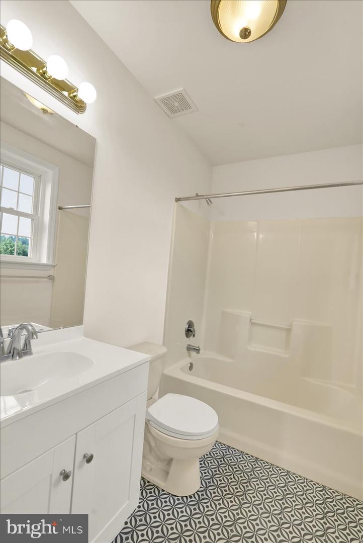 208 Crystal Cir Property Photo 19