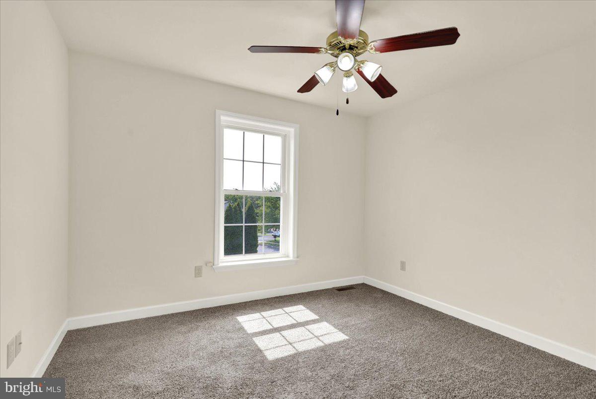 208 Crystal Cir Property Photo 23