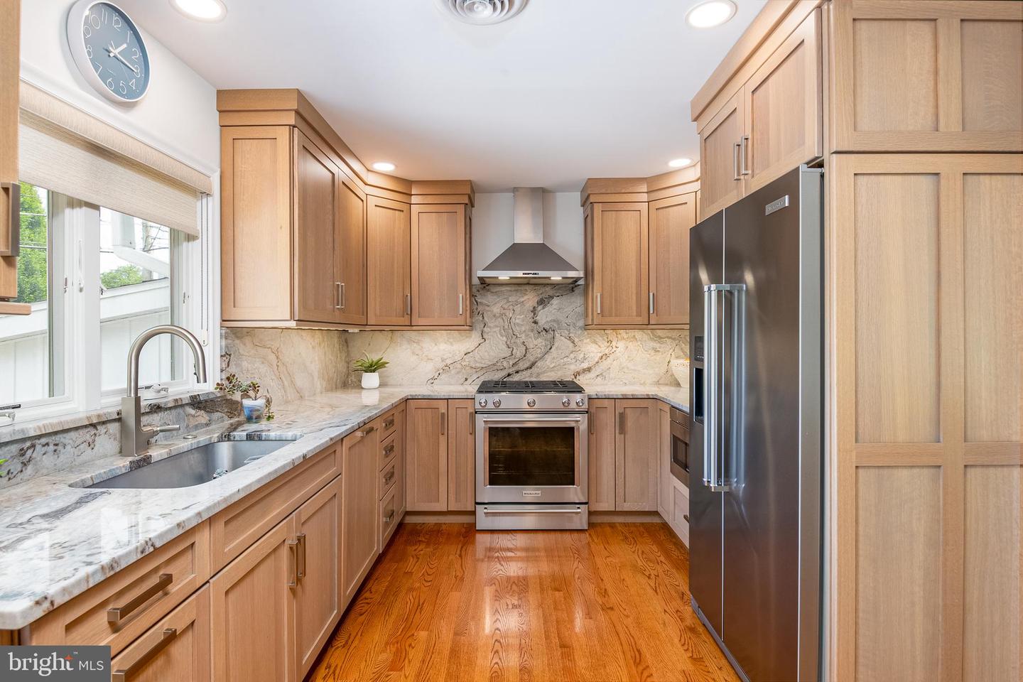 533 Campus Rd Property Photo 12