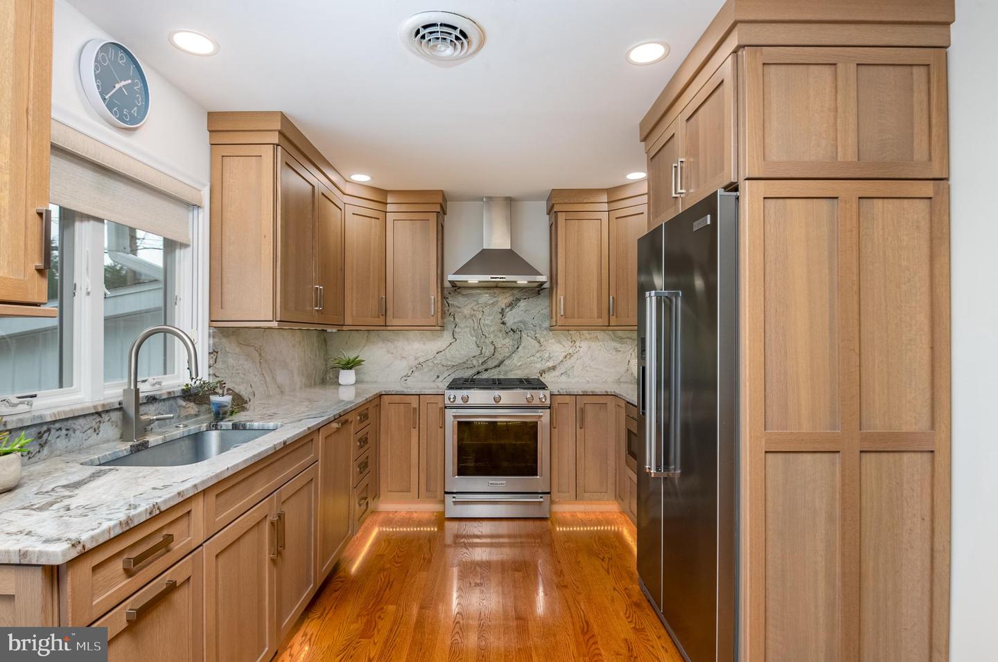 533 Campus Rd Property Photo 13