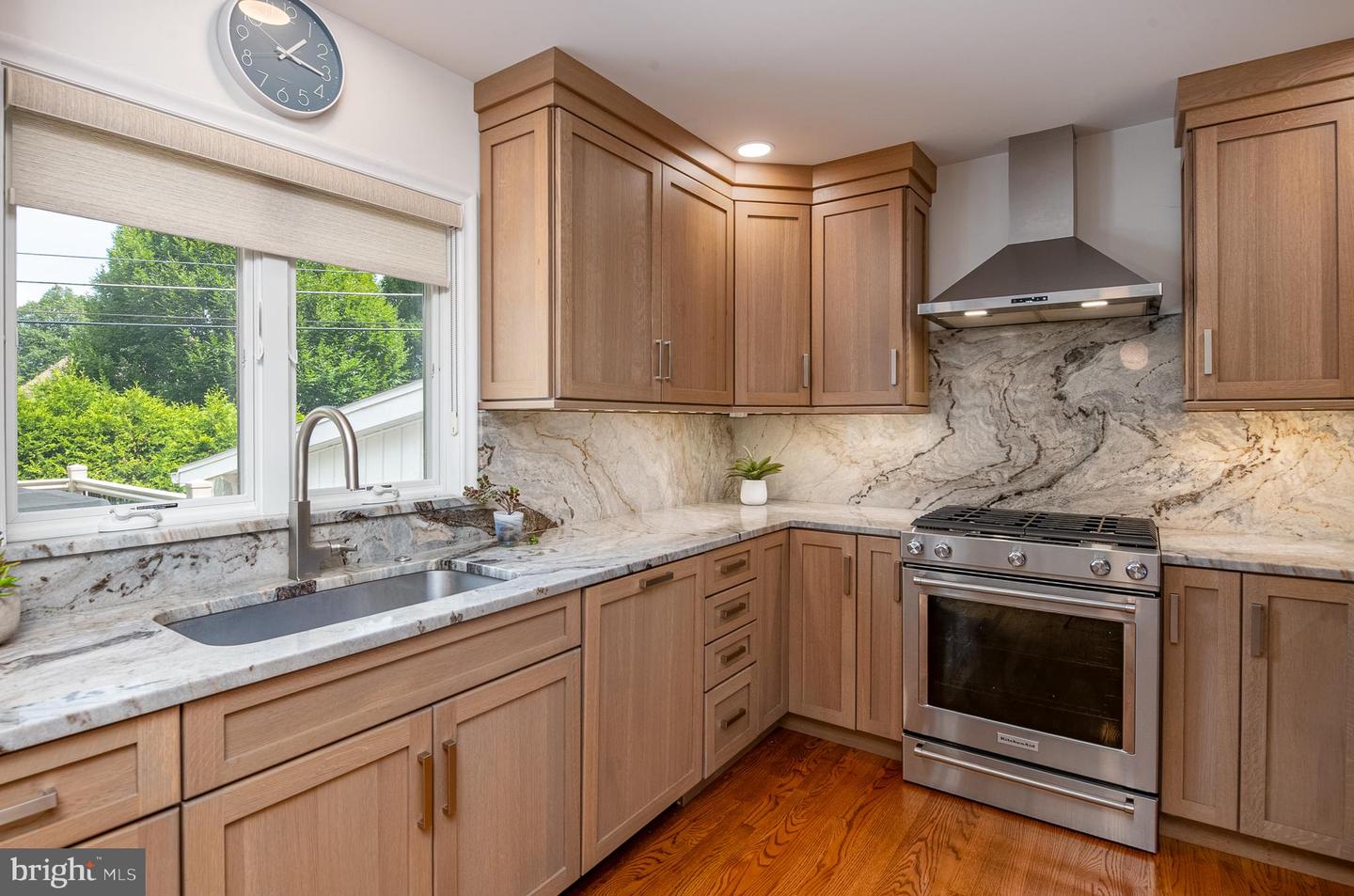 533 Campus Rd Property Photo 14