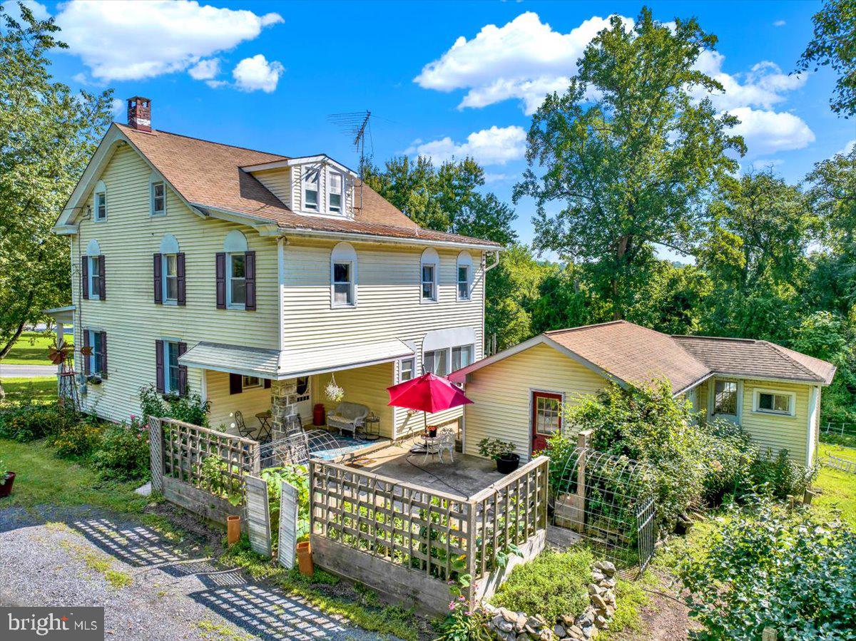 149 Bingaman Rd Property Photo 2