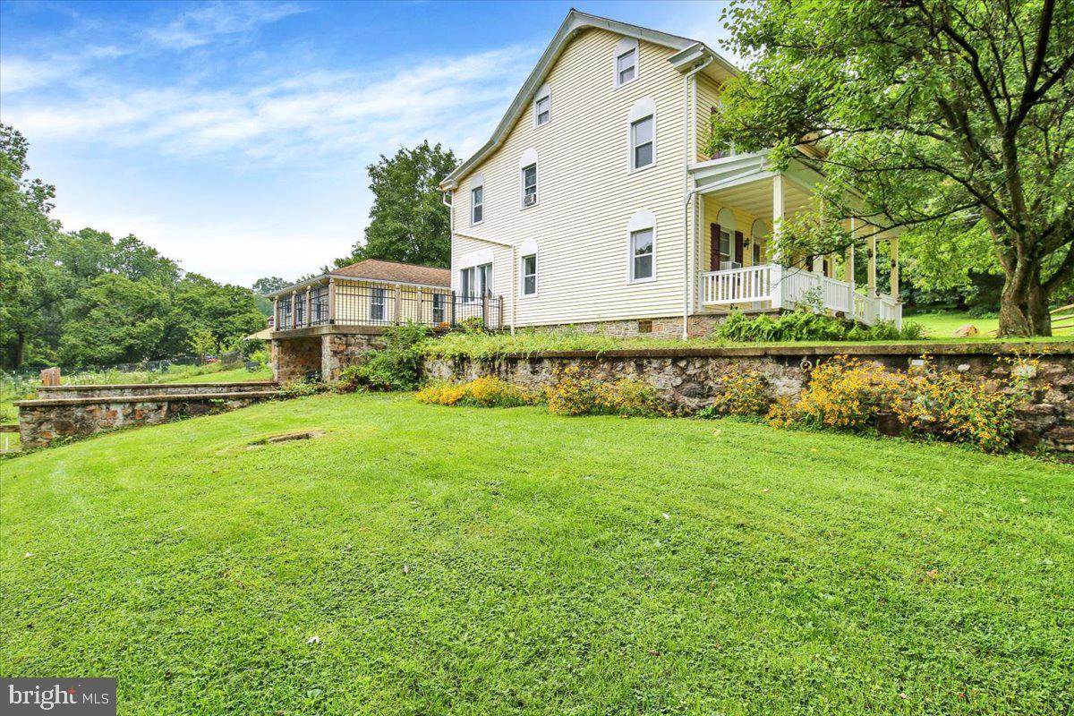 149 Bingaman Rd Property Photo 4