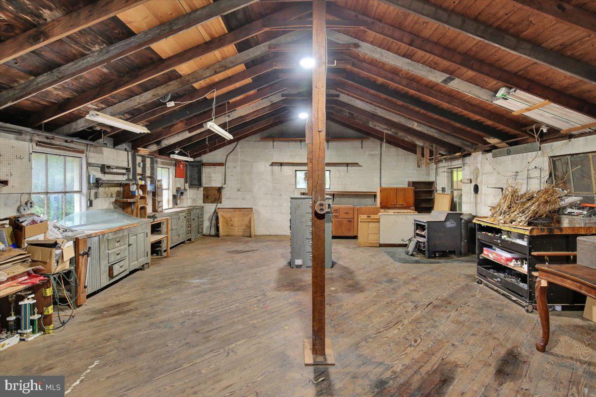 149 Bingaman Rd Property Photo 8