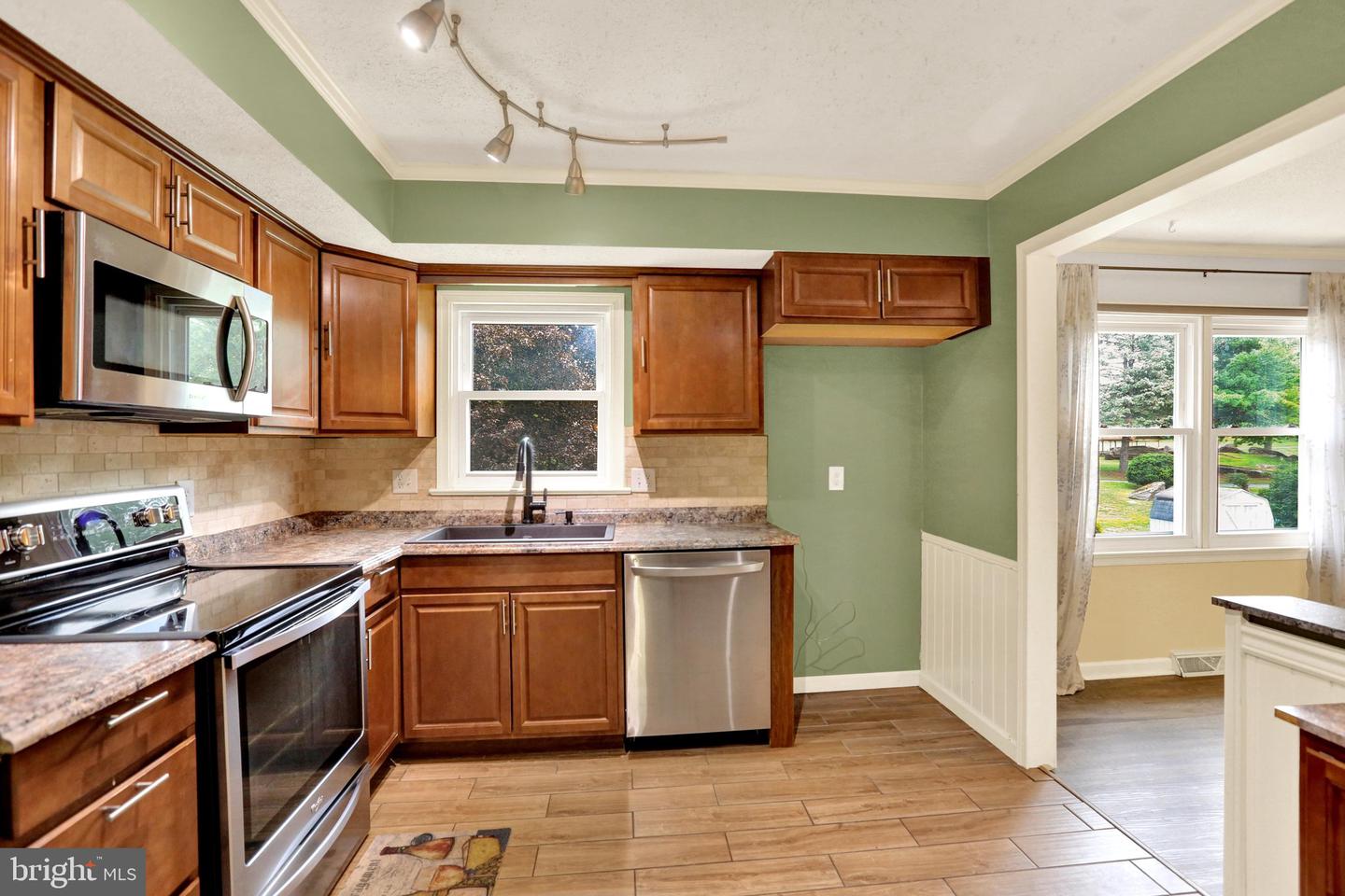 809 Evergreen Dr Property Photo 18