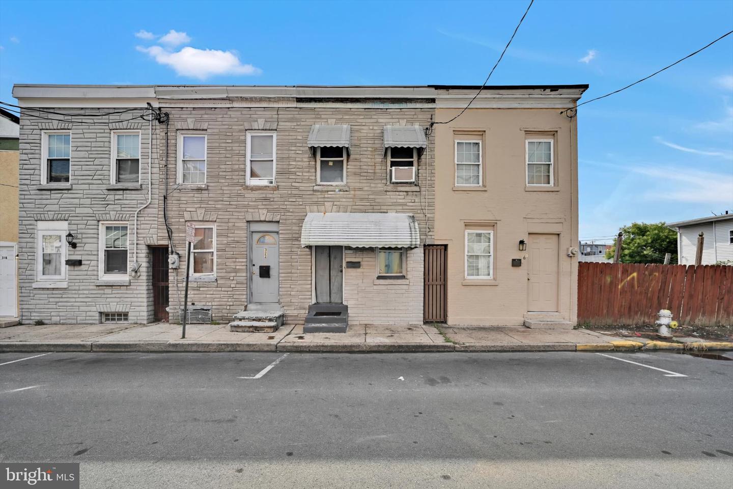 324 Cedar St Property Photo 4