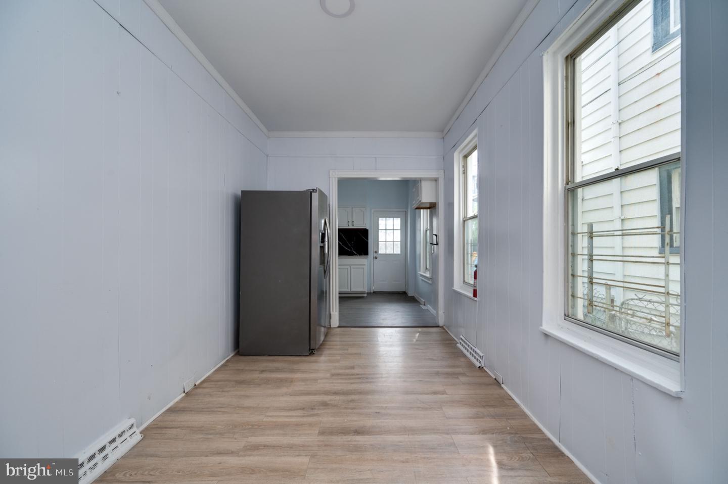 1131 Mulberry St Property Photo 4